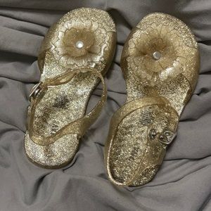 Old navy toddler sandals size 8